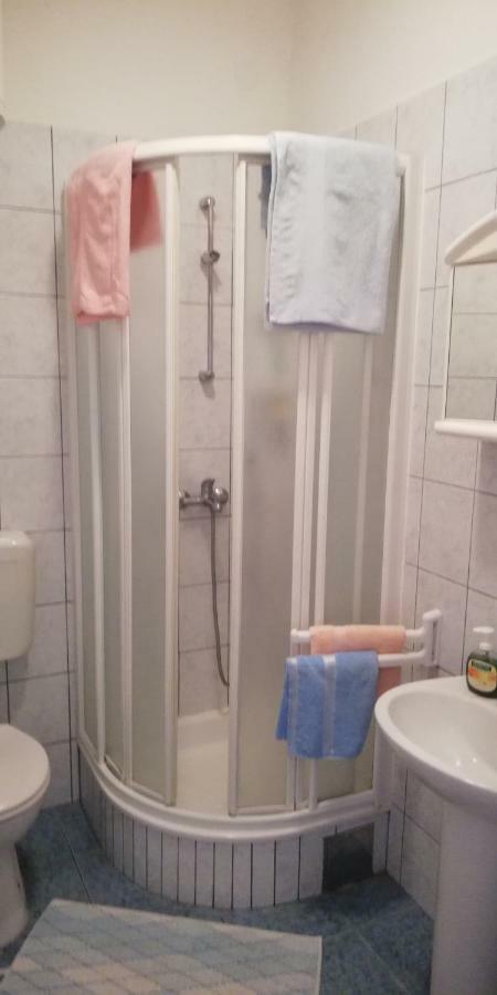 Apartments&Rooms Miro Sea View - Near Beach Sumartin Exterior foto